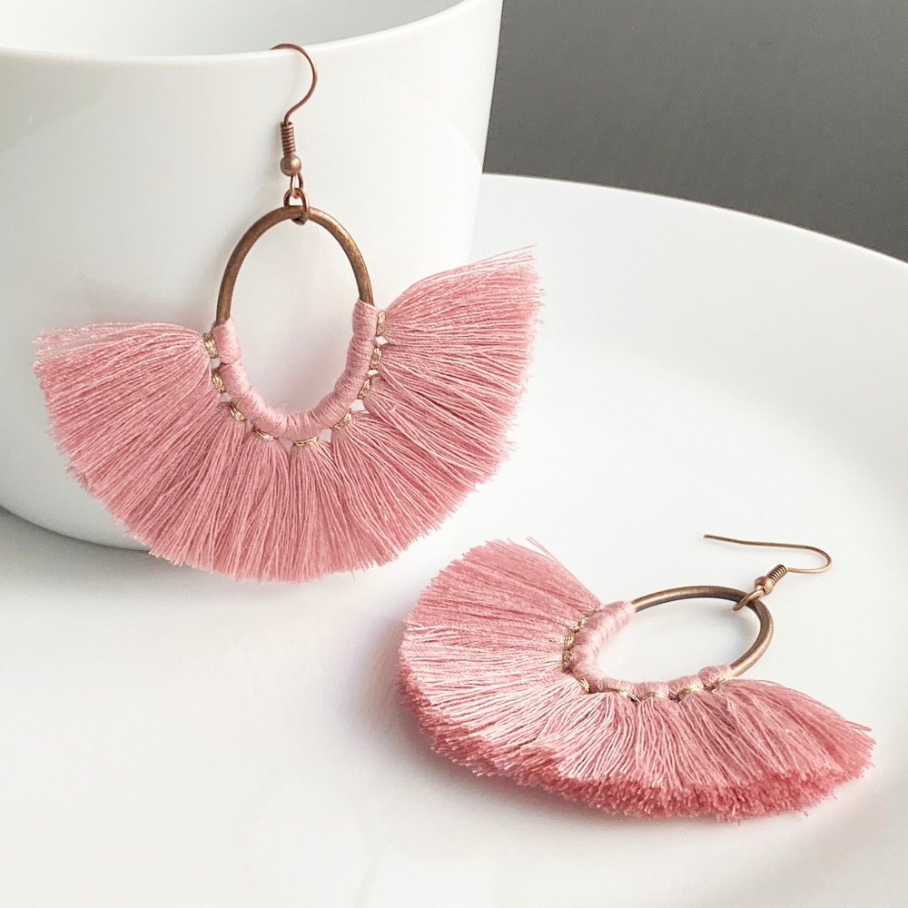 NEW "Amoret" Tassel Earrings (Dust rose) - Picture 2 of 7